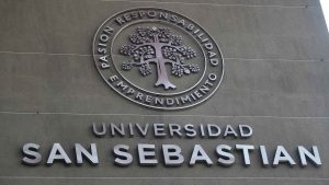 Oficio de la Superintendencia, aportes estatales y comisión investigadora: el flanco que enfrenta Marcela Cubillos por su millonario sueldo en la U. San Sebastián