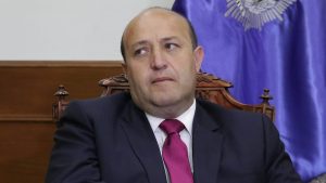 Manuel Guerra renuncia a la Defensoría de la Gente de La Florida por sus vínculos con caso Audios