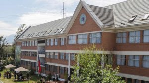Cierra Instituto Arcos: los motivos asociados a la gratuidad y cómo se reubicará a los estudiantes
