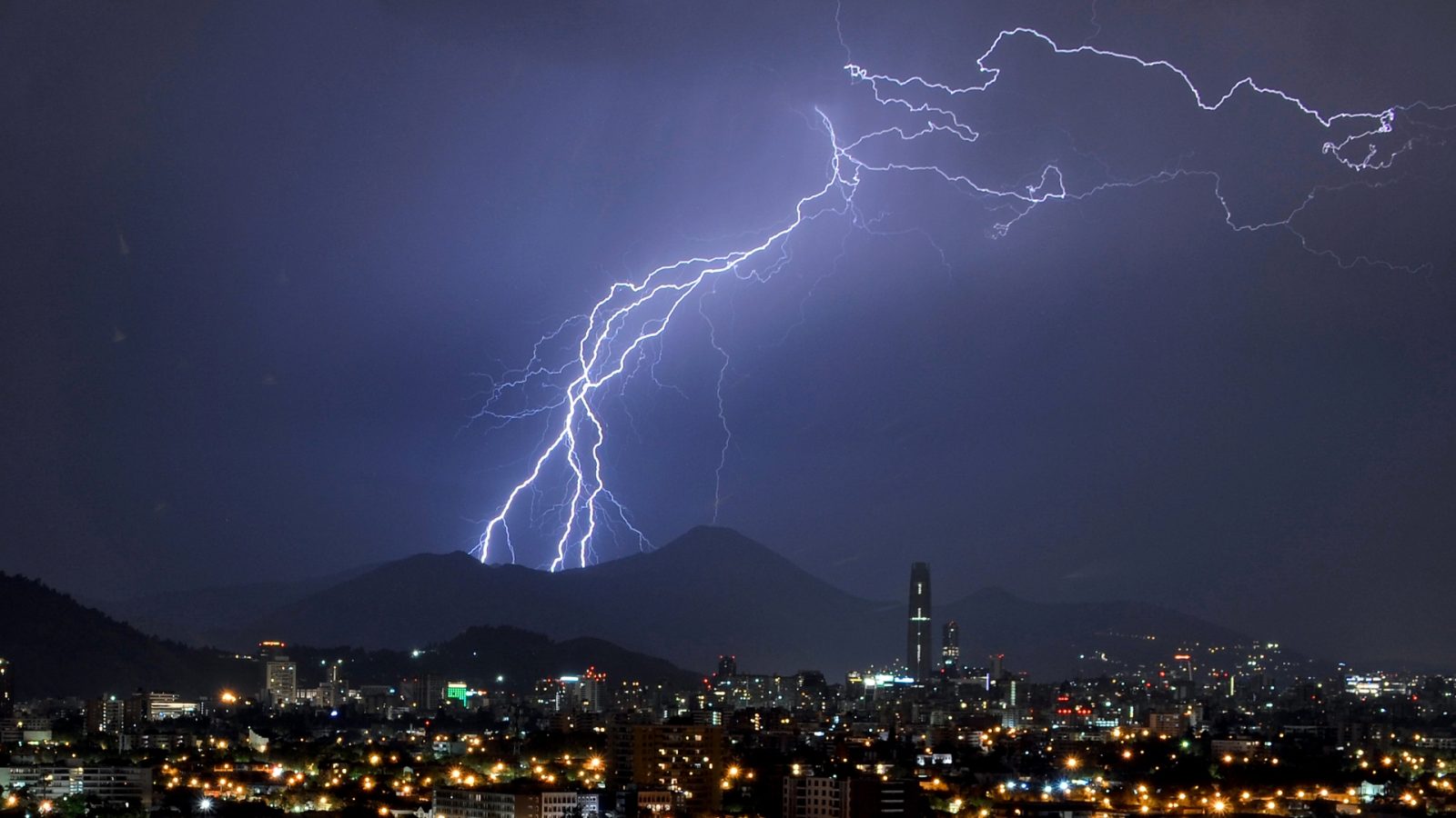 tormenta eléctrica santiago región metropolitana