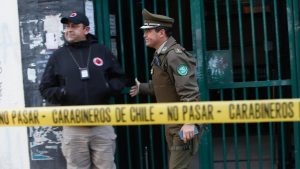 Carabineros detiene a dos implicados por robo en Serviu RM: se trata de guardias de seguridad