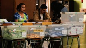 MINUTO A MINUTO - Elecciones Municipales y Regionales 2024: comienza el cierre de mesas en los locales de votación