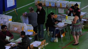MINUTO A MINUTO - Elecciones Municipales y Regionales 2024: comienza el cierre de mesas y conteo de votos