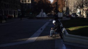 Séptima baja consecutiva: desempleo llega al 8,7% en julio-septiembre e informalidad sube al 27,0%