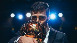 Sin redes sociales y con título universitario: la historia de Rodri, el ganador del Balón de Oro que enfureció a Vinicius Jr y al Real Madrid