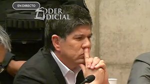 Manuel Monsalve seguirá detenido: juez posterga formalización del ex subsecretario hasta el martes