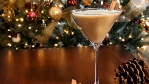 ¿Con o sin alcohol?: revisa la receta del Cola de Mono para disfrutar en Navidad