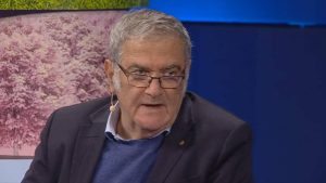 Quién es Serge Haroche, el ganador del Premio Nobel que fue víctima de un lanzazo en Santiago