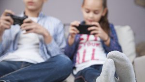 ¿Te gustan los videojuegos? Conoce aquí la historia de las principales consolas y sus versiones portátiles