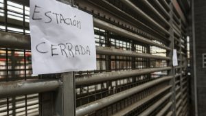 Segunda vez en un mes: por qué hay seis estaciones cerradas de la Línea 2 del Metro