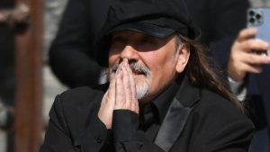 Qué es la unción de los enfermos, el sacramento que recibió el Negro Piñera