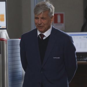 Harold Mayne-Nicholls presenta su candidatura presidencial