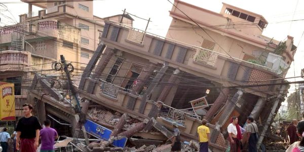 Myanmar sufre fuerte terremoto