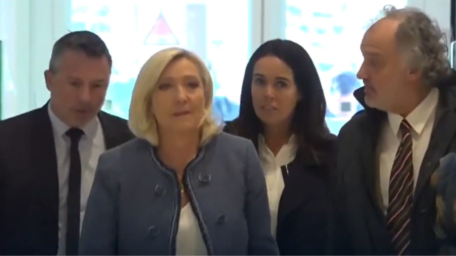 Mariane Le Pen fue condenada por tribunal