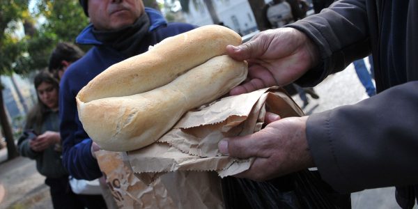 La FNE acusó de colusión panaderos de Iquique