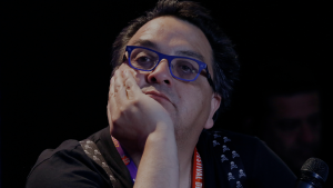 Siguen los cambios en Mega: despiden a Álex Hernández como director televisivo del Festival de Viña