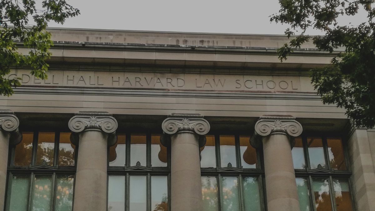 Por qué Harvard cedió a las presiones de Trump y cuál es el nuevo nombre del Departamento de Diversidad