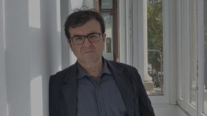 El loco de Dios en el fin del mundo: el nuevo libro sobre la vida del Papa Francisco en ojos de un ateo