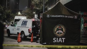 Tragedia en el centro de Santiago: dos mujeres fallecen atropelladas por bus RED