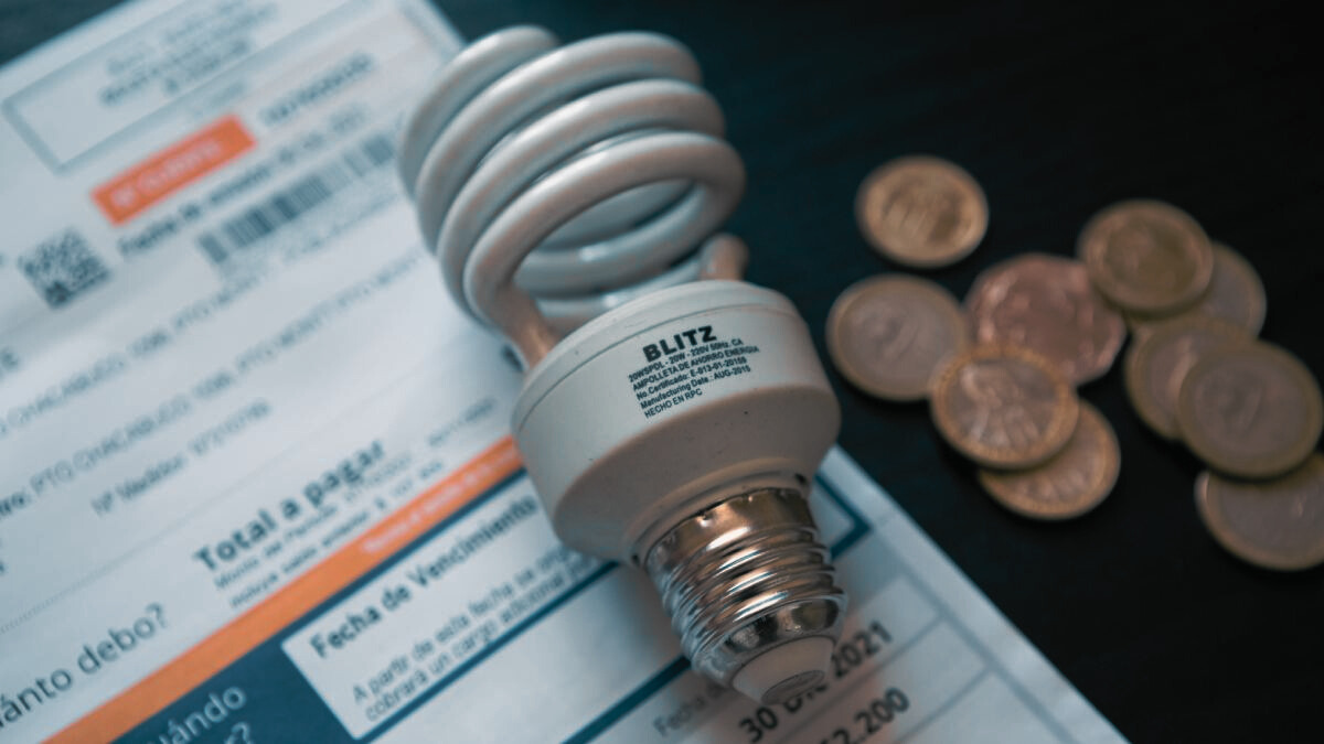 Las comunas de la RM que tendrán cortes de luz este lunes 19 de mayo