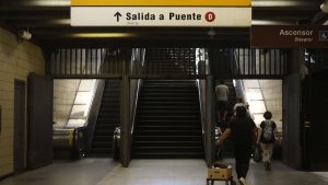 FOTOS - Los tres tipos de carros que no se podrán ingresar a Metro de Santiago