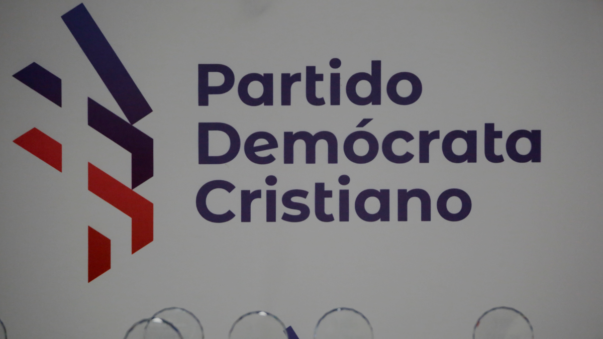 ¿Por quién vota la DC?: el incómodo debate en la falange tras quedar en el limbo presidencial