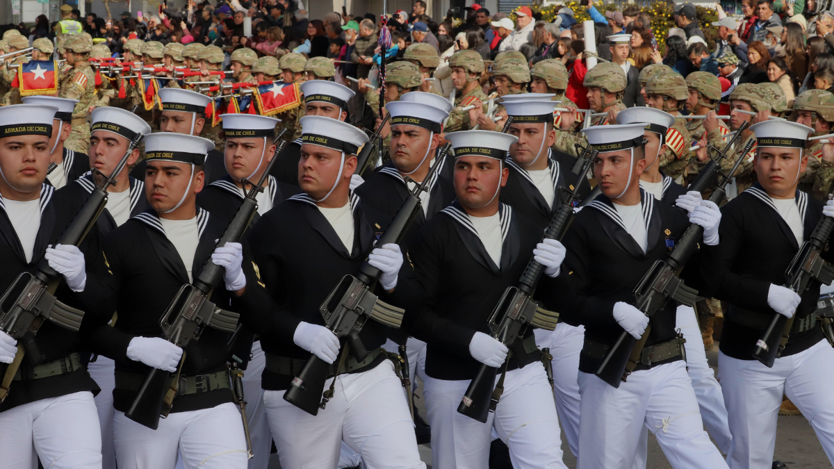 Dónde y a qué hora ver la transmisión del desfile por el Día de las Glorias Navales