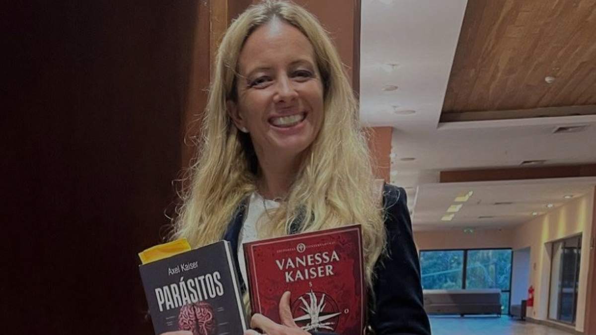 Descifrando a Vanessa Kaiser: su quiebre con Kast, el rol en los libertarios y por qué está dispuesta a asumir una candidatura parlamentaria
