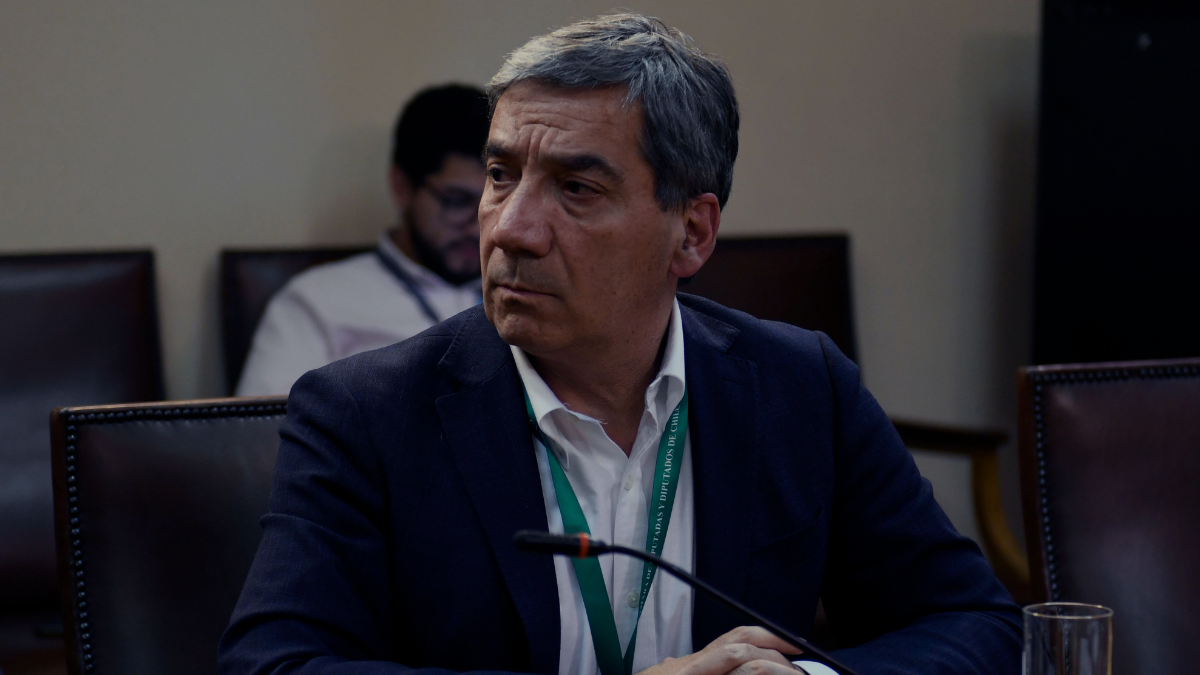 Defensa de Gonzalo Durán apunta a ministro Cordero por tragedia en el Monumental
