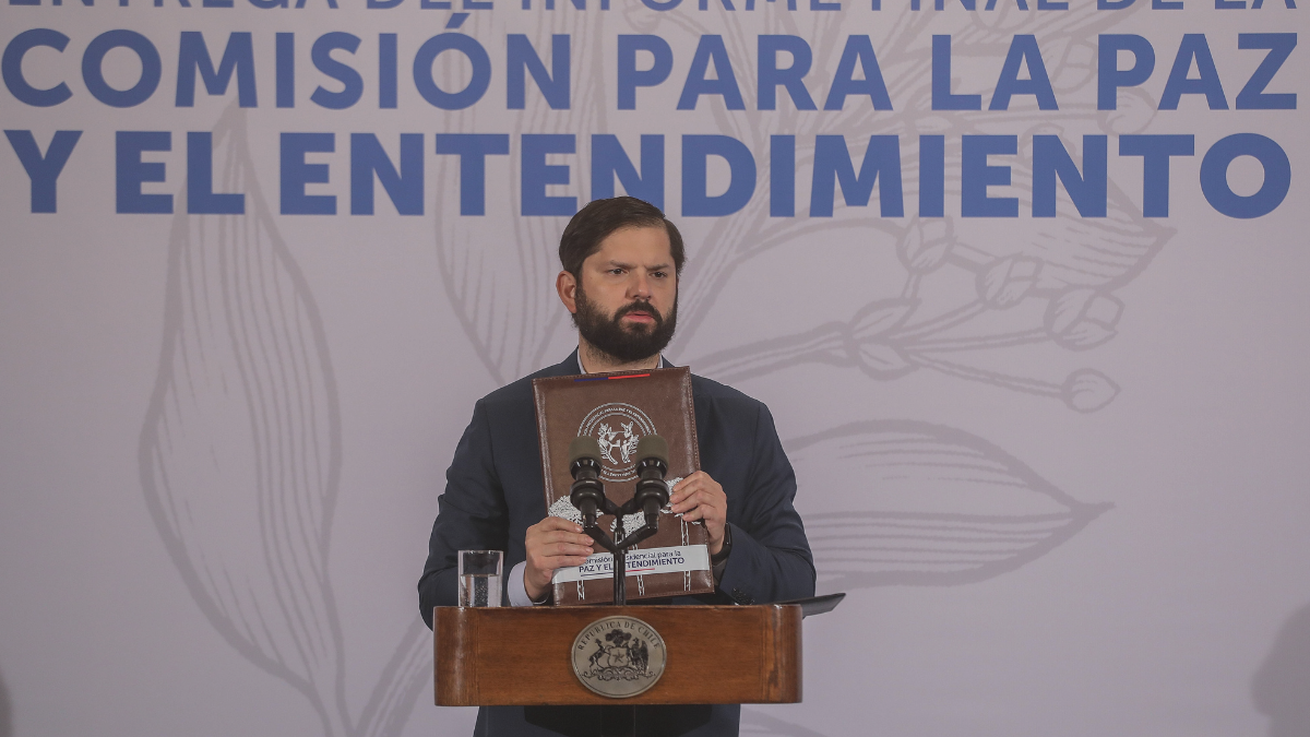 Consulta indígena y nuevo sistema de tierras: Boric adelanta medidas tras informe de Comisión por la Paz