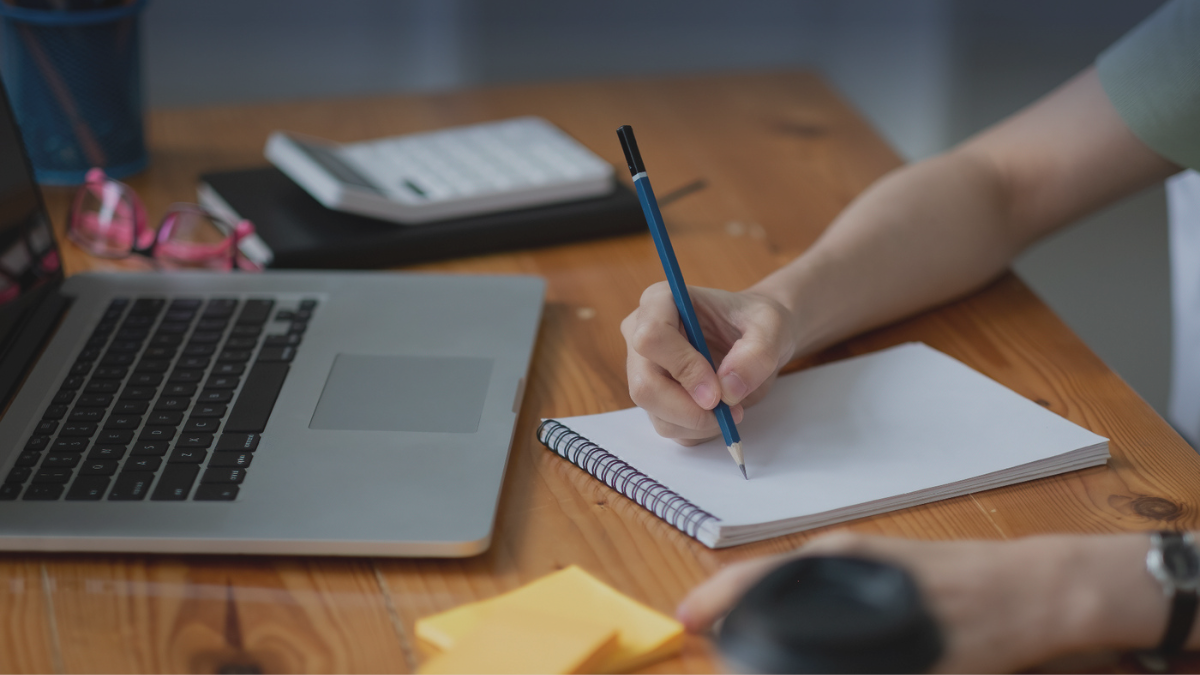 Sernac alerta por problemas en contratación de cursos online en plataforma Domestika