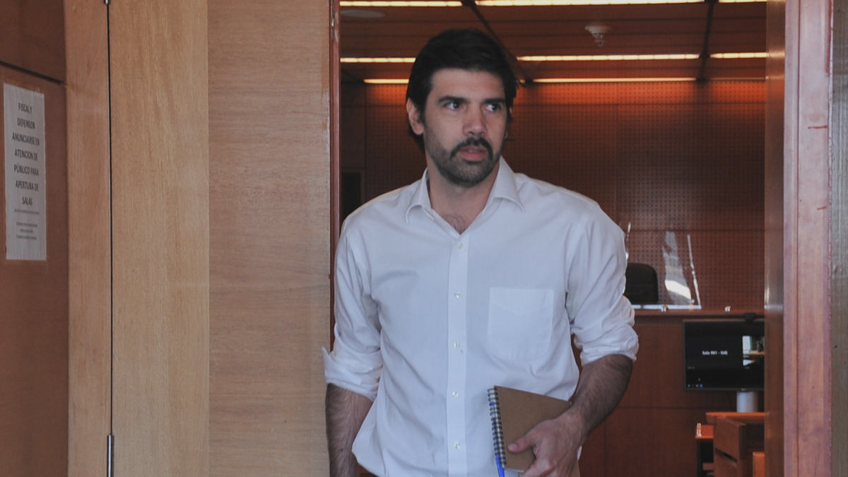 CDE se querella contra el diputado Joaquín Lavín por malversación de fondos públicos