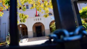 Explosión en el INBA: apoderados de estudiantes quemados acusan abandono de autoridades y exigen reparación integral