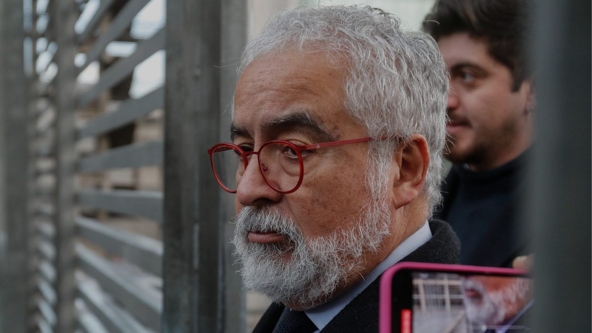 Tribunal mantiene en prisión preventiva a Luis Hermosilla tras nueva revisión de medidas cautelares