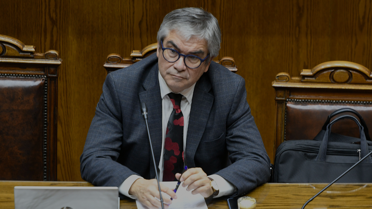 Licencias médicas: Hacienda detalla 6.600 sumarios en curso y renuncia gerente del Metro