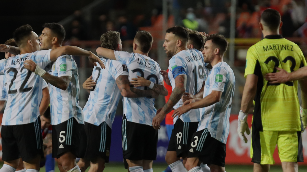 VIDEO - La nómina de Argentina para enfrentar a La Roja en el Estadio Nacional