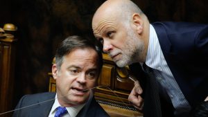 Reforma al sistema político: los intereses que retrasan la tramitación en el Senado y que lo tienen al borde del fracaso