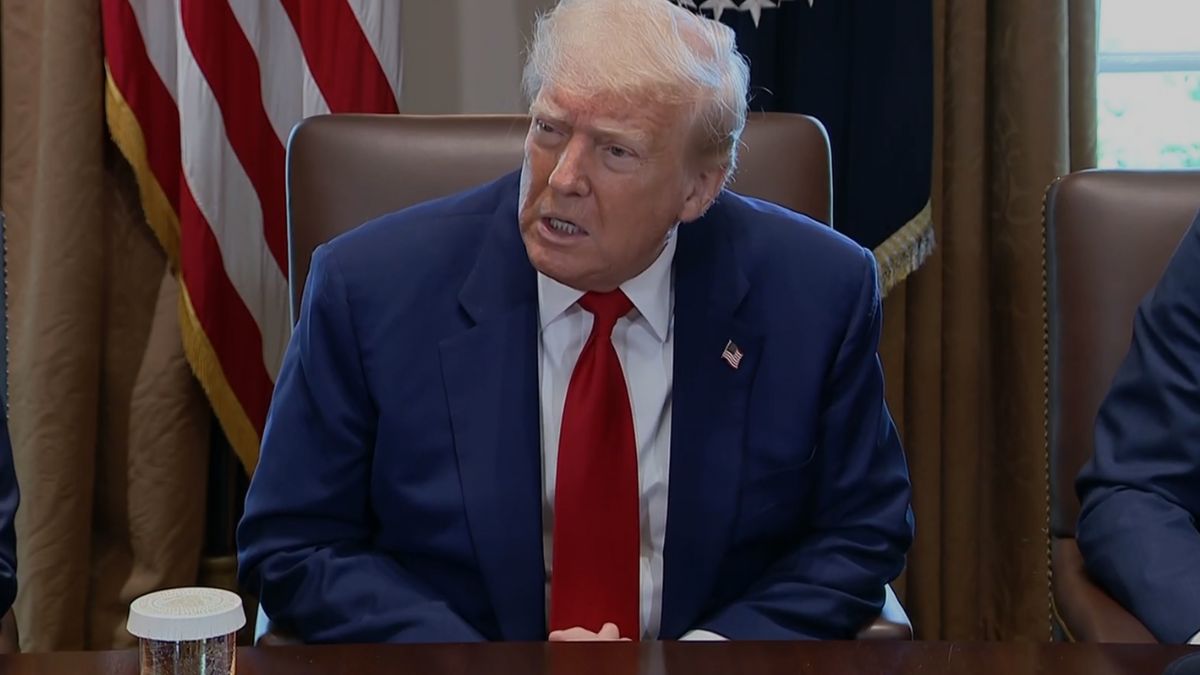 El curioso llamado de Trump a niños por escasez de productos chinos: 