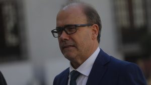 Con fuerte reproche al fuego amigo Alberto Undurraga depuso su candidatura presidencial