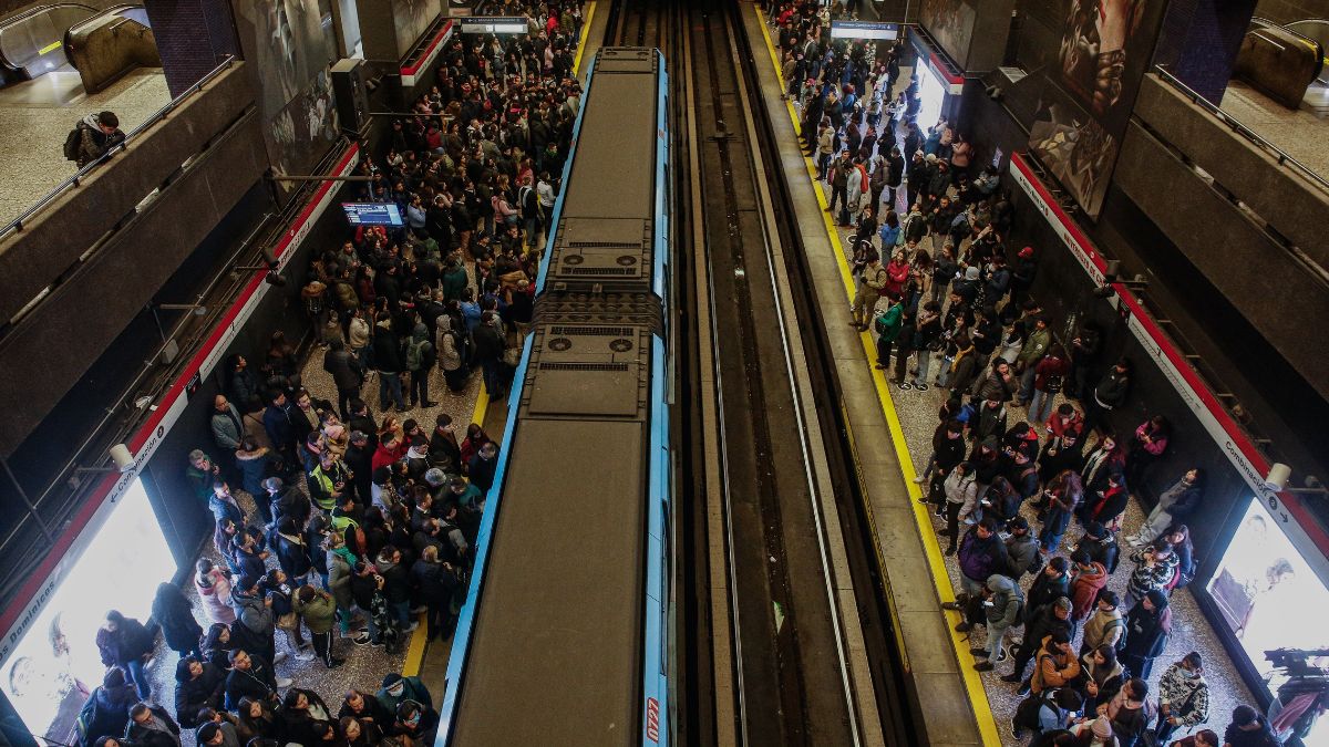 ¿Qué pasa con el Metro?: nuevamente presentó retraso en la frecuencia de trenes en Línea 1