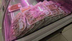 VIDEO - Los exóticos productos que vendía supermercado chino que fue clausurado por la Seremi de Salud