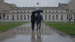 A no guardar el paraguas: cuándo volverá la lluvia a la Región Metropolitana