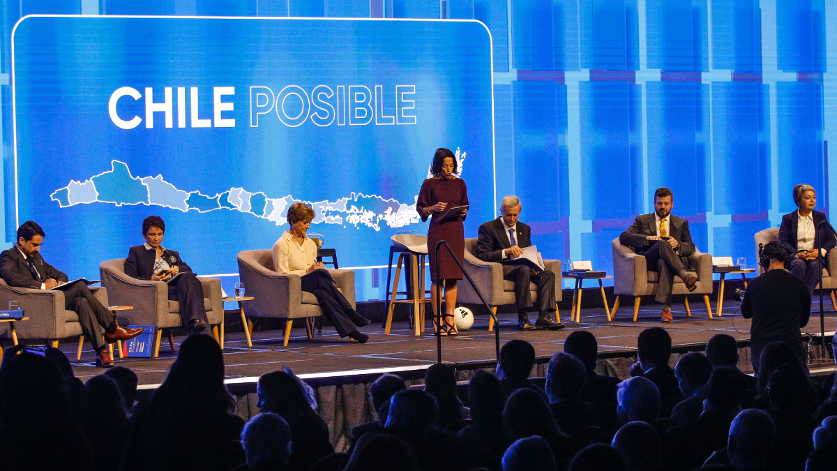 Tamaño del Estado, crisis habitacional y concesiones: los temas que enfrentaron a los candidatos presidenciales en su primer debate
