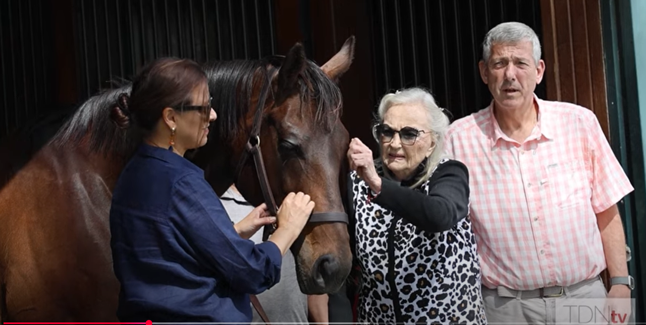 Caballo regalón de Carlos Heller no ganó, pero fue la estrella en el Derby de Kentucky