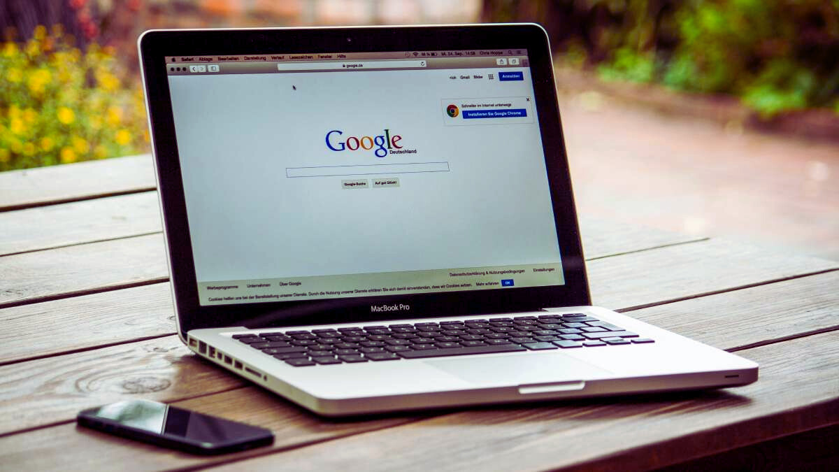 Aprende a utilizar la Inteligencia Artificial: Google lanza 5.000 becas en Chile