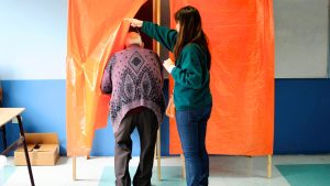 Primarias Presidenciales 2025: ¿Qué es el voto asistido y quién puede ejercerlo?
