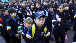 ¿Cuándo vuelven los estudiantes a clases?: revisa región por región