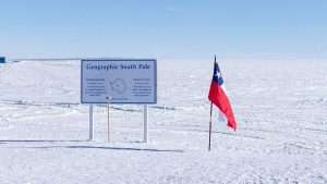 El misterio que rodea la Antártica: ondas de radio anómalas desafían la física debajo del hielo