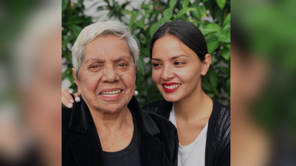 FOTO - Carolina Arredondo agradeció cariño recibido tras muerte de su abuela Gabriela Medina