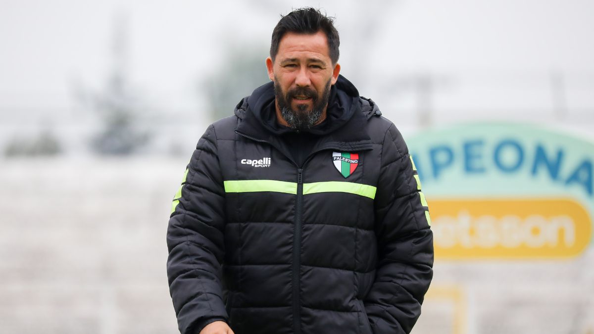 Universidad Católica está a horas oficializar a Pablo Vitamina Sánchez como su nuevo DT